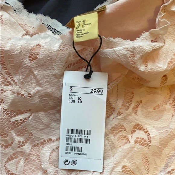 Off-the-shoulder pink lace crop top - long sleeve - Picture 3 of 3